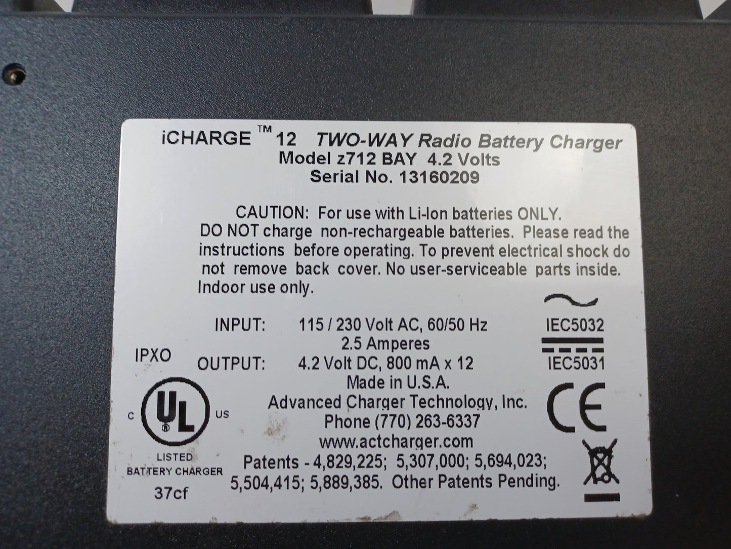 ACT iCHARGE i12 Z712 Twelve Bay Radio Battery Charger - Port 4 Faulty