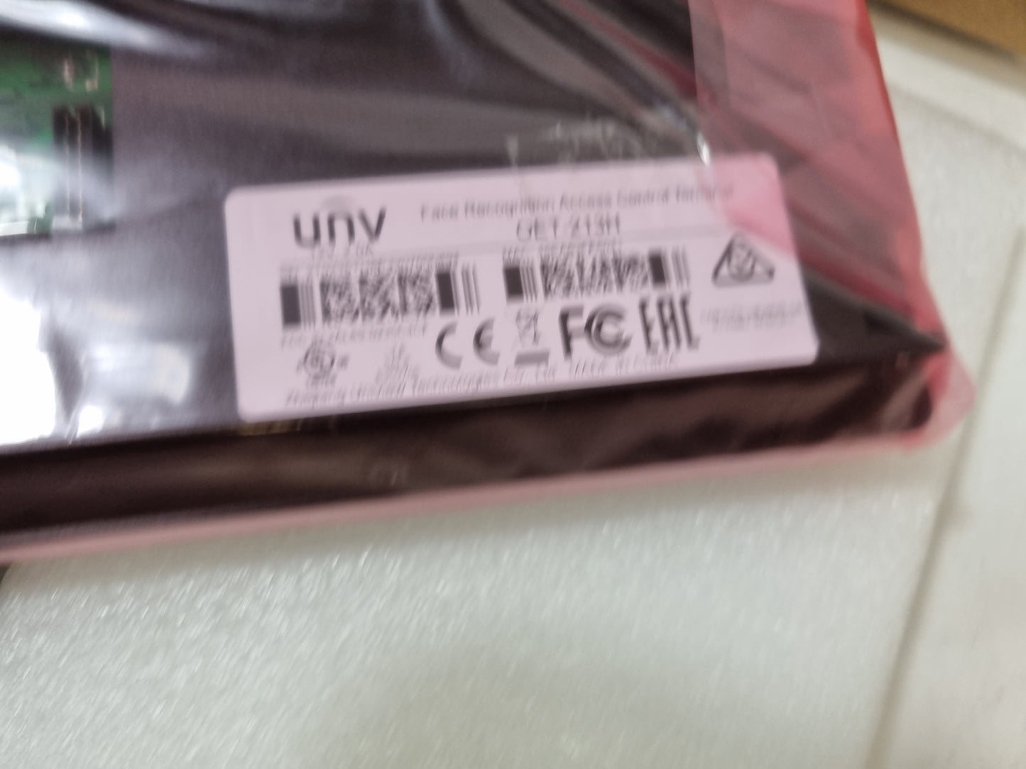Uniview OET-213H-BTS1 UNV Face Recognition And Wrist Fever Terminal - New In Box