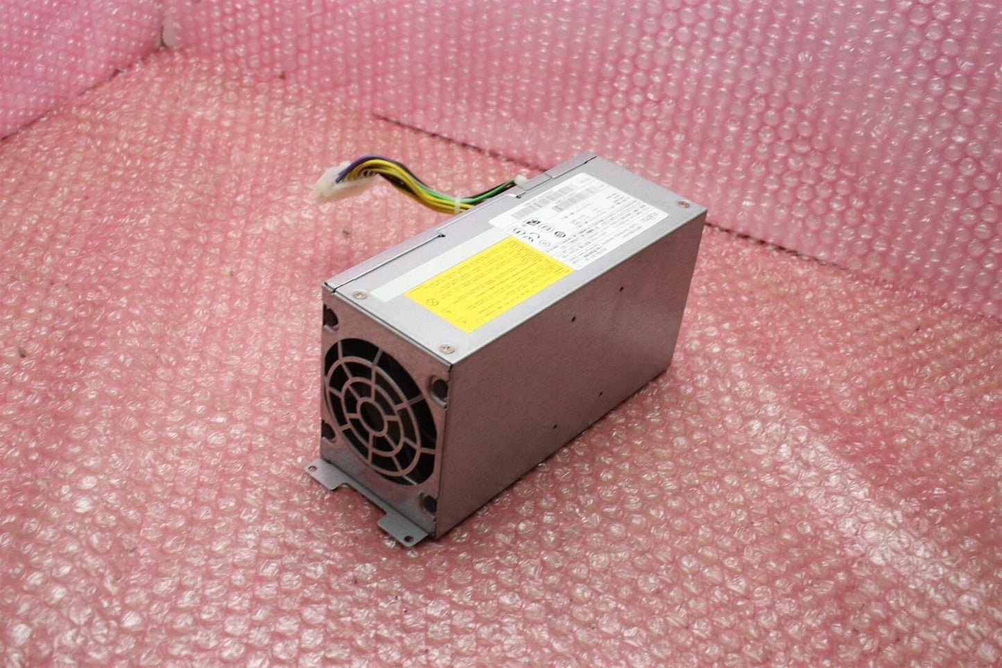 Fujitsu Esprimo E500 E700 P910 250W PSU Power Supply Unit S26113-E563-V50-01