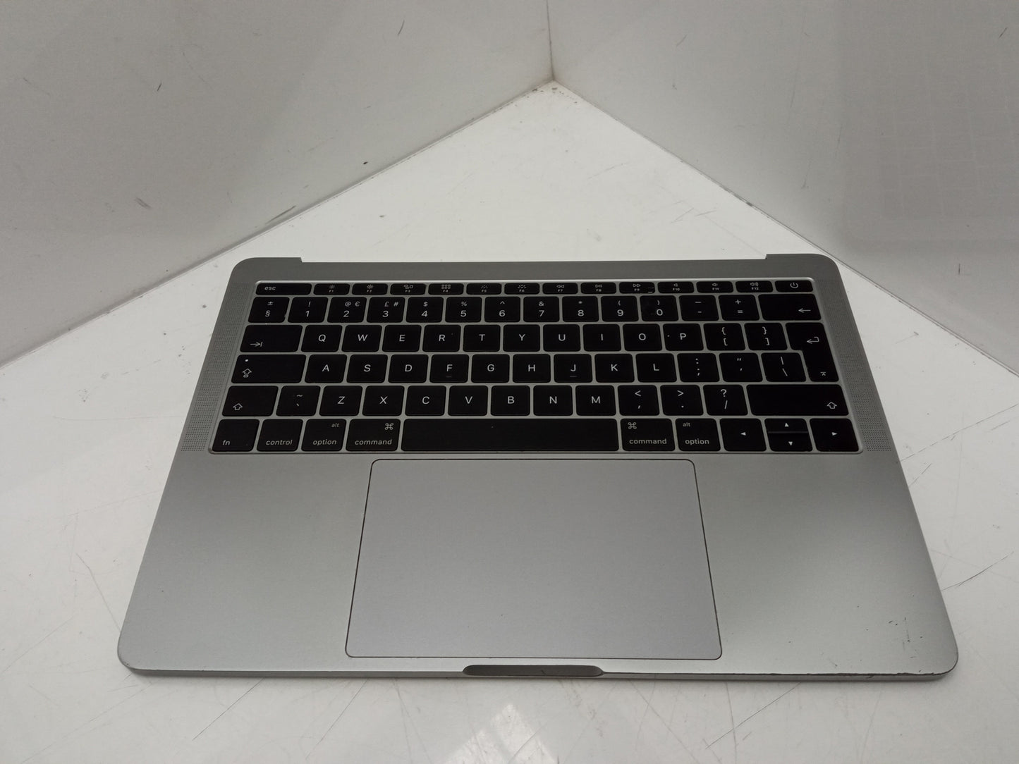 Apple MacBook Pro 13" A1708 Laptop UK Keyboard Touchpad Palmrest Assembly