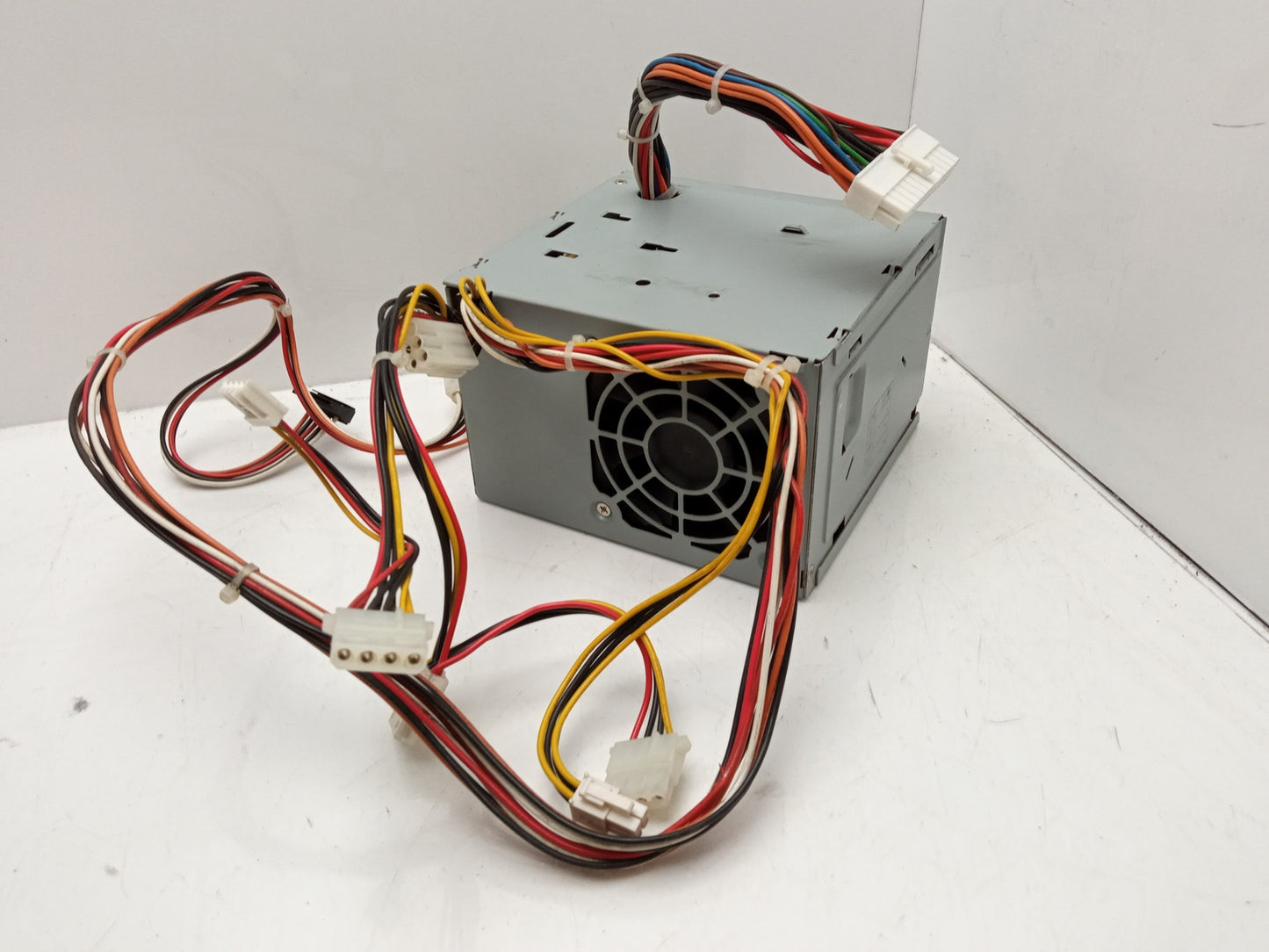 Dell PowerEdge SC430 SC440 305W Power Supply Unit 0UF345 UF345