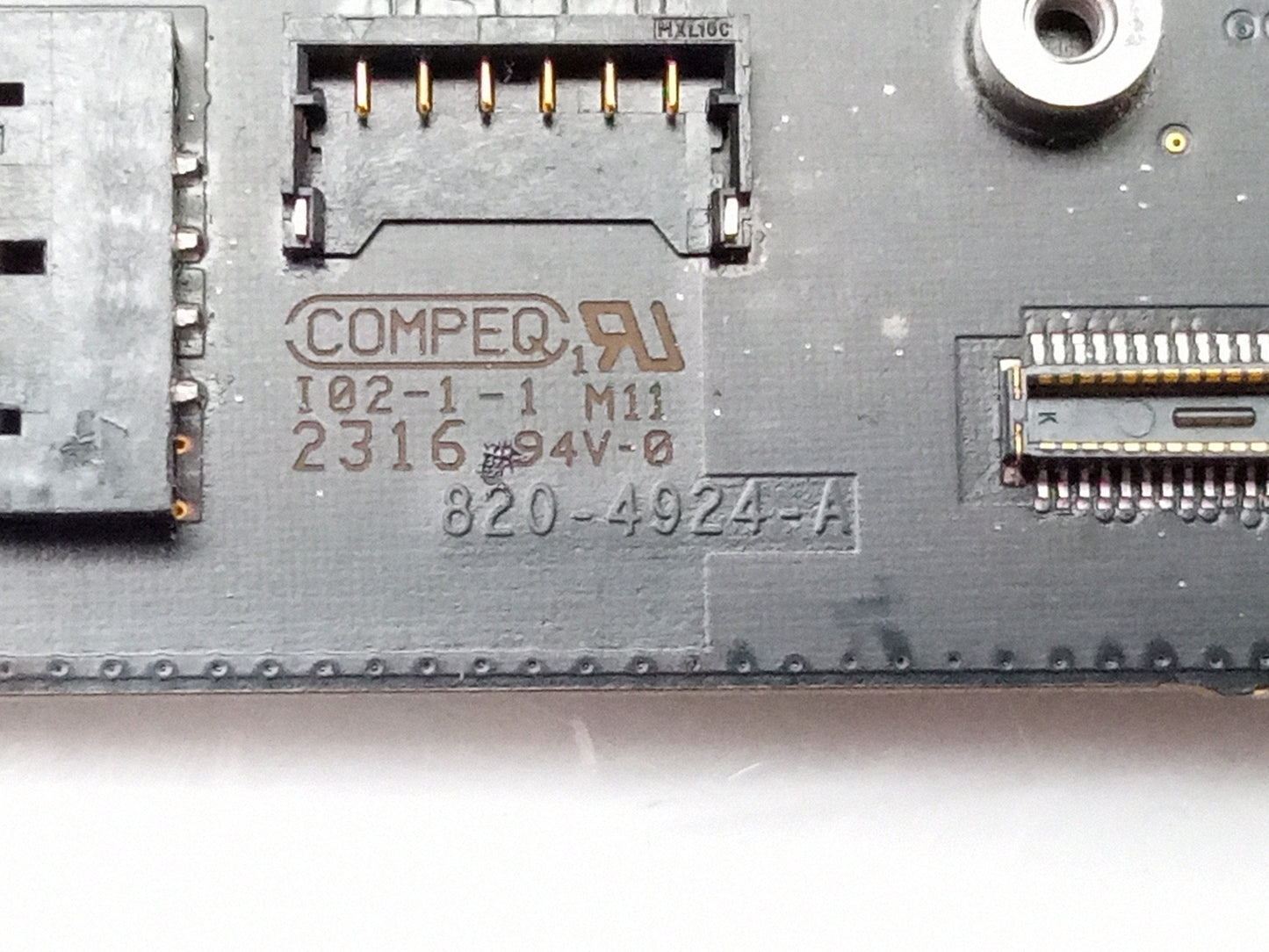 Apple MacBook Pro A1502 Laptop Motherboard i5-5257U 2.70GHz 8GB RAM 820-4924-A