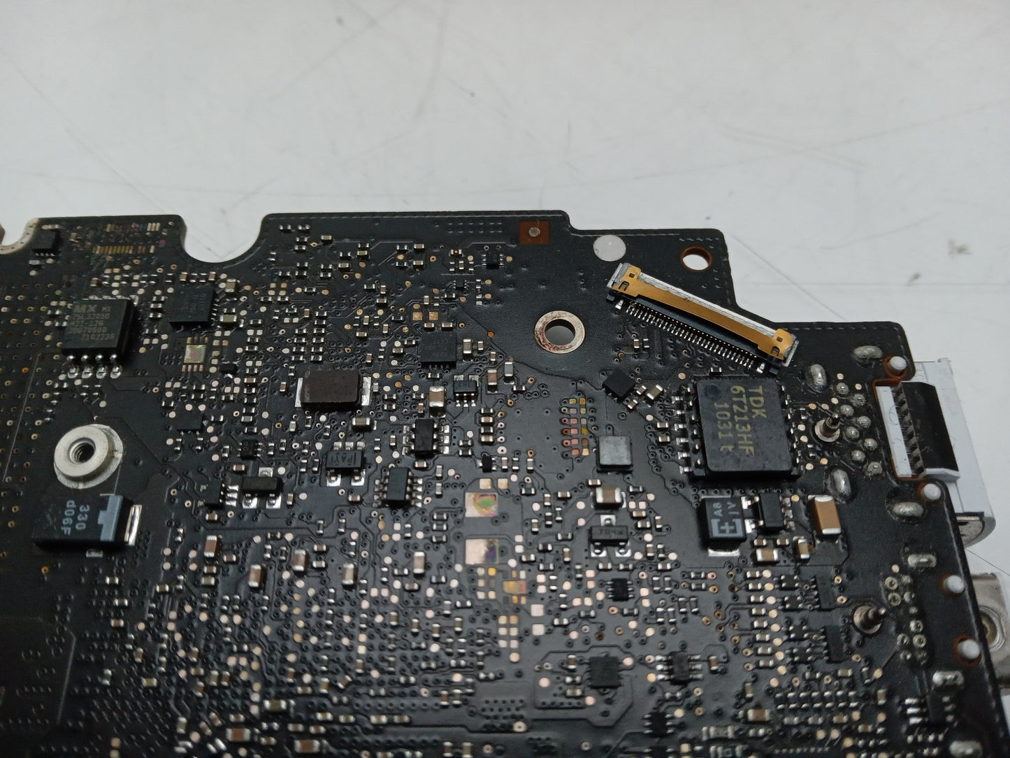 Job Lot 4x Apple MacBook A1342 Logic Boards 820-2877-B 820-2567-A - Faulty