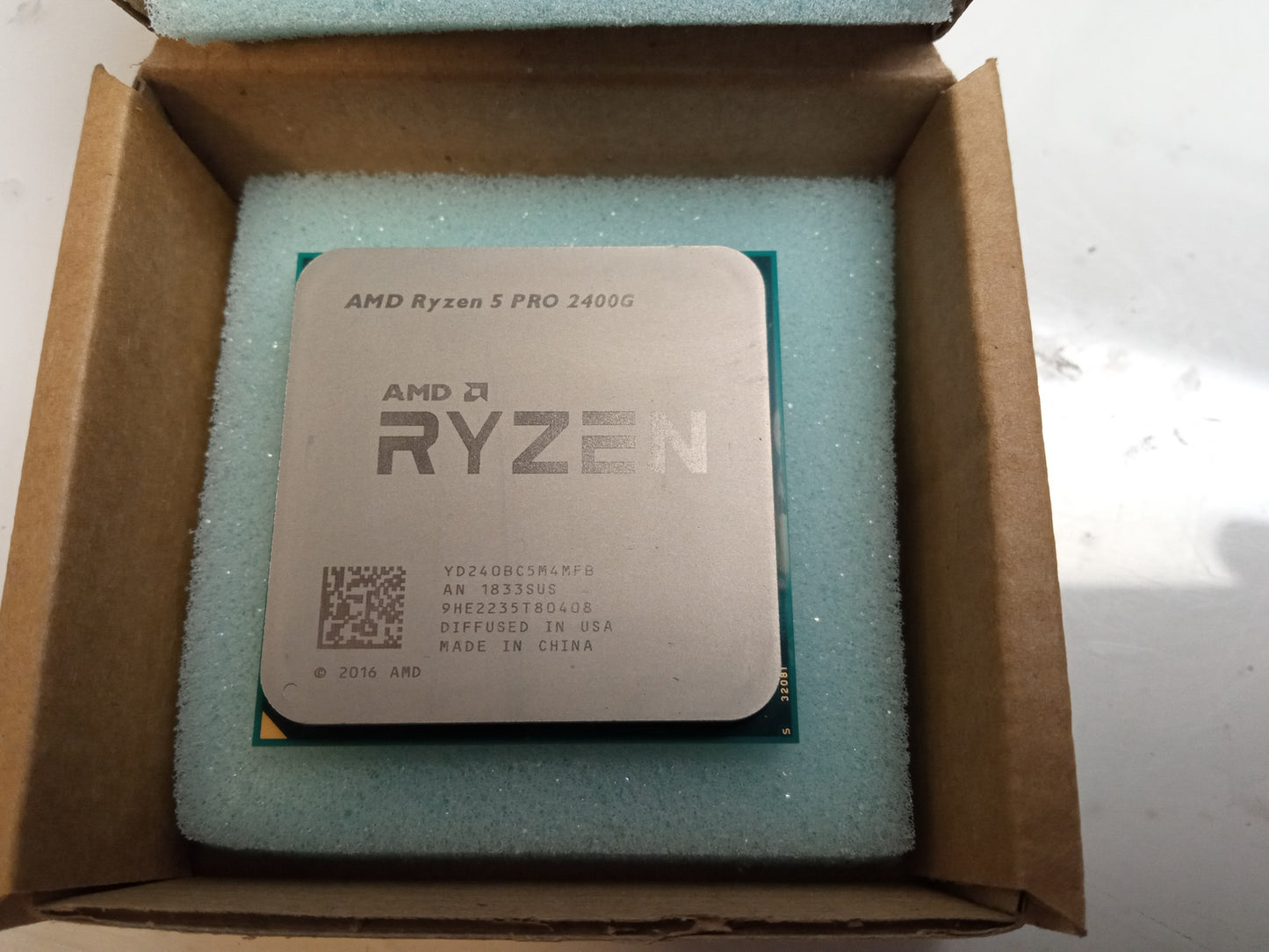 AMD Ryzen 5 Pro 2400G 3.60 GHz Socket AM4 Processor CPU (YD240BC5M4MFB)