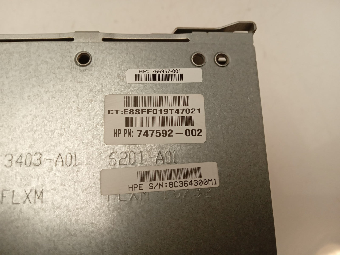 HP ML350 DL380 G9 8x SFF 2.5" SAS HDD Cage 747592-002 766957-001