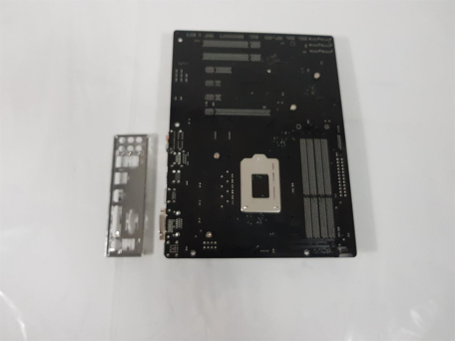 Gigabyte GA-Z87-HD3 Socket LGA1150 DDR3 ATX Motherboard with I/O Shield