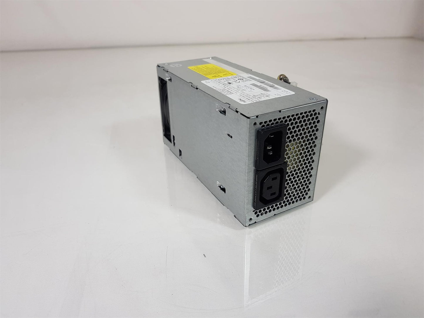 Fujitsu Esprimo E720 E90+ 250W Power Supply Unit S26113-E564-V71-01