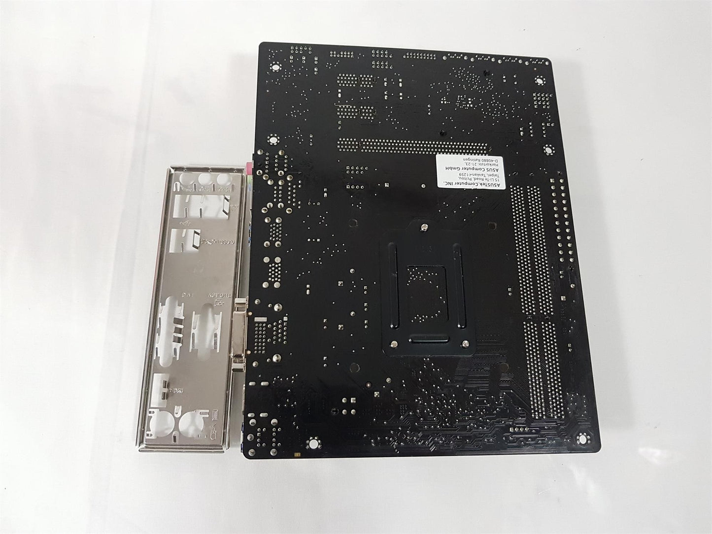 ASUS H81M-P Plus Socket LGA1150 DDR3 MicroATX Motherboard with I/O Shield