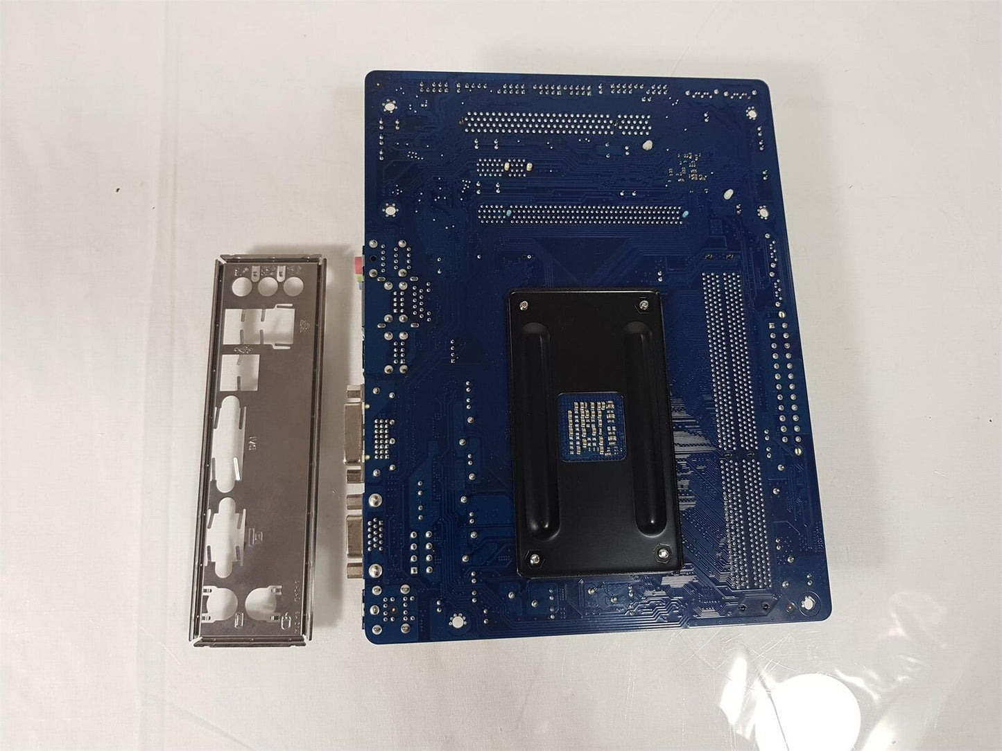 Gigabyte GA-F2A55M-DS2 Socket FM2 DDR3 Micro ATX Motherboard With I/O