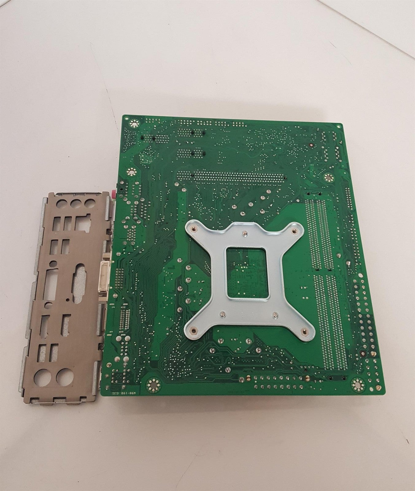 Fujitsu P556/e85 Socket LGA 1151 DDR4 Motherboard With I/O Shield D3400-A11 GS 3