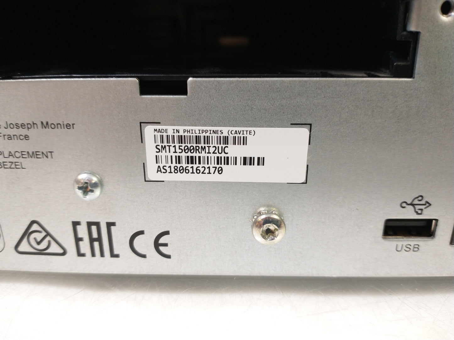 APC SMT1500RMI2UC Smart-UPS Uninterruptible Power Supply No Batteries Faceplate