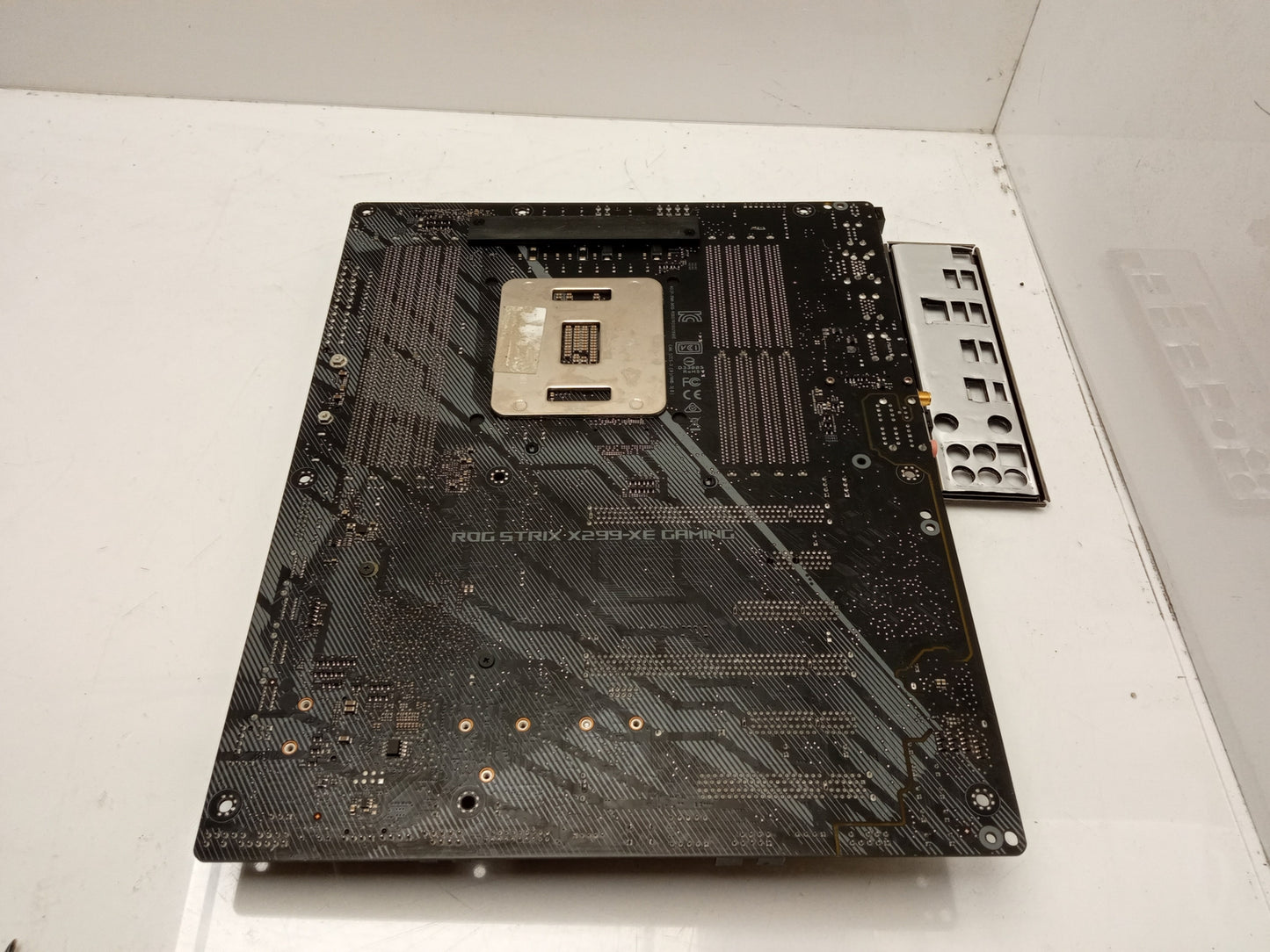 ASUS ROG STRIX X299-XE GAMING Socket LGA2011 DDR4 ATX Motherboard & I/O Shield