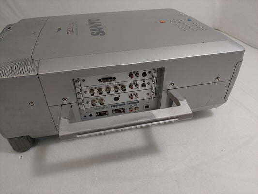 Sanyo PRO xtraX Multiverse PLC-XF35 Multiverse Projector