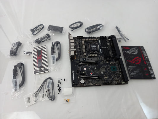 ASUS ROG MAXIMUS Z690 EXTREME GLACIAL LGA1700 DDR5 90MB1A60-M0EAY0