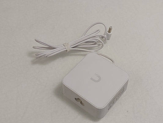 Ubiquiti UniFi Switch Ultra USW-Ultra-60W 8-Port Gigabit PoE+ Managed Switch