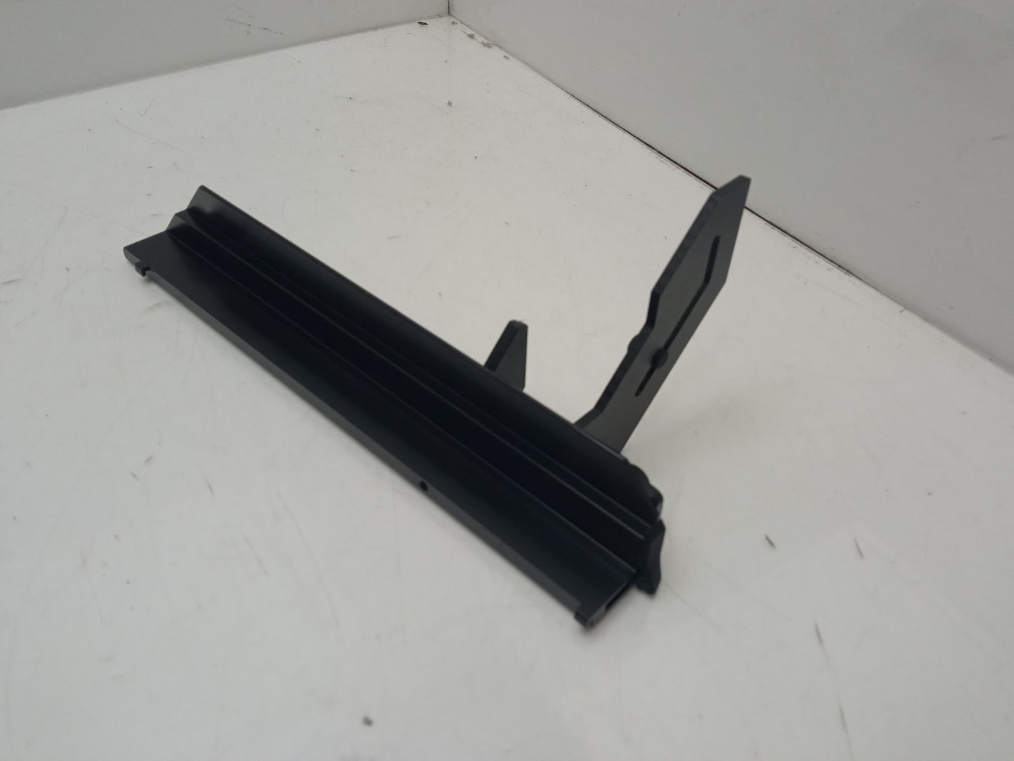 ASUS ROG Hyperion Graphics Card Support Rail Mount
