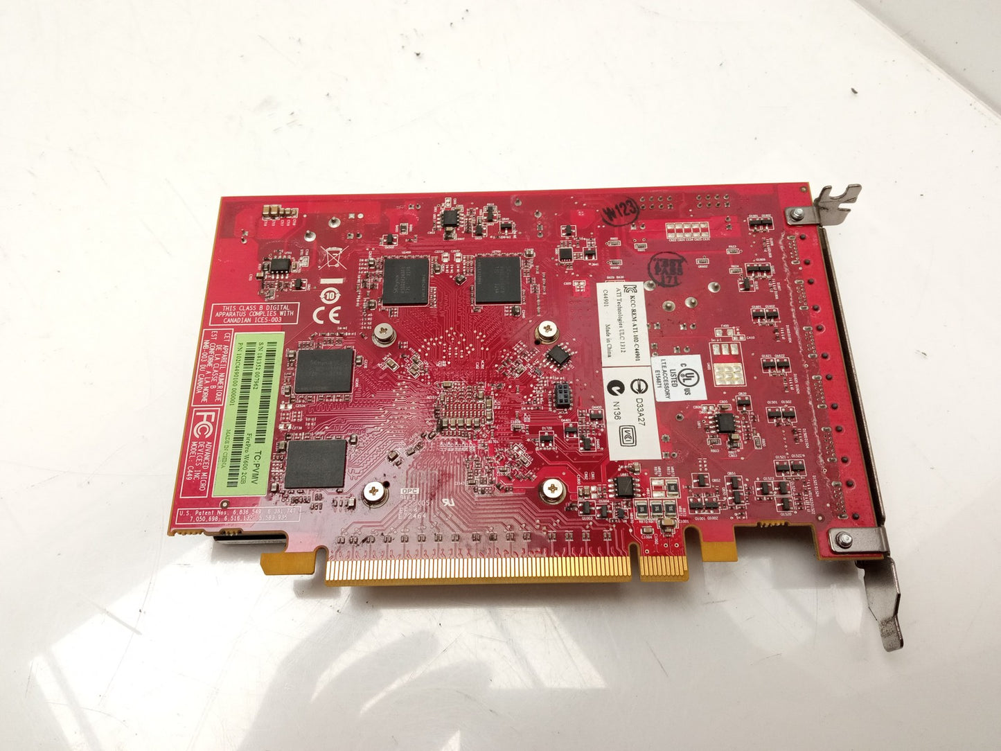 AMD FirePro W600 2GB GDDR5 6 Mini DP Video Graphics Card 109-C44971-00