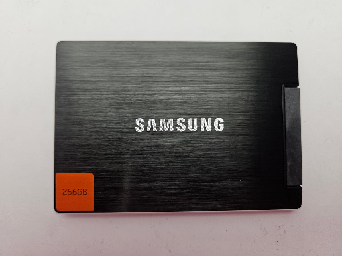 Samsung 830 MZ-7PC256 256GB 2.5" Solid State Drive SATA SSD