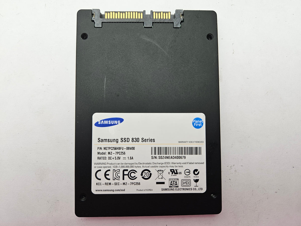 Samsung 830 MZ-7PC256 256GB 2.5" Solid State Drive SATA SSD