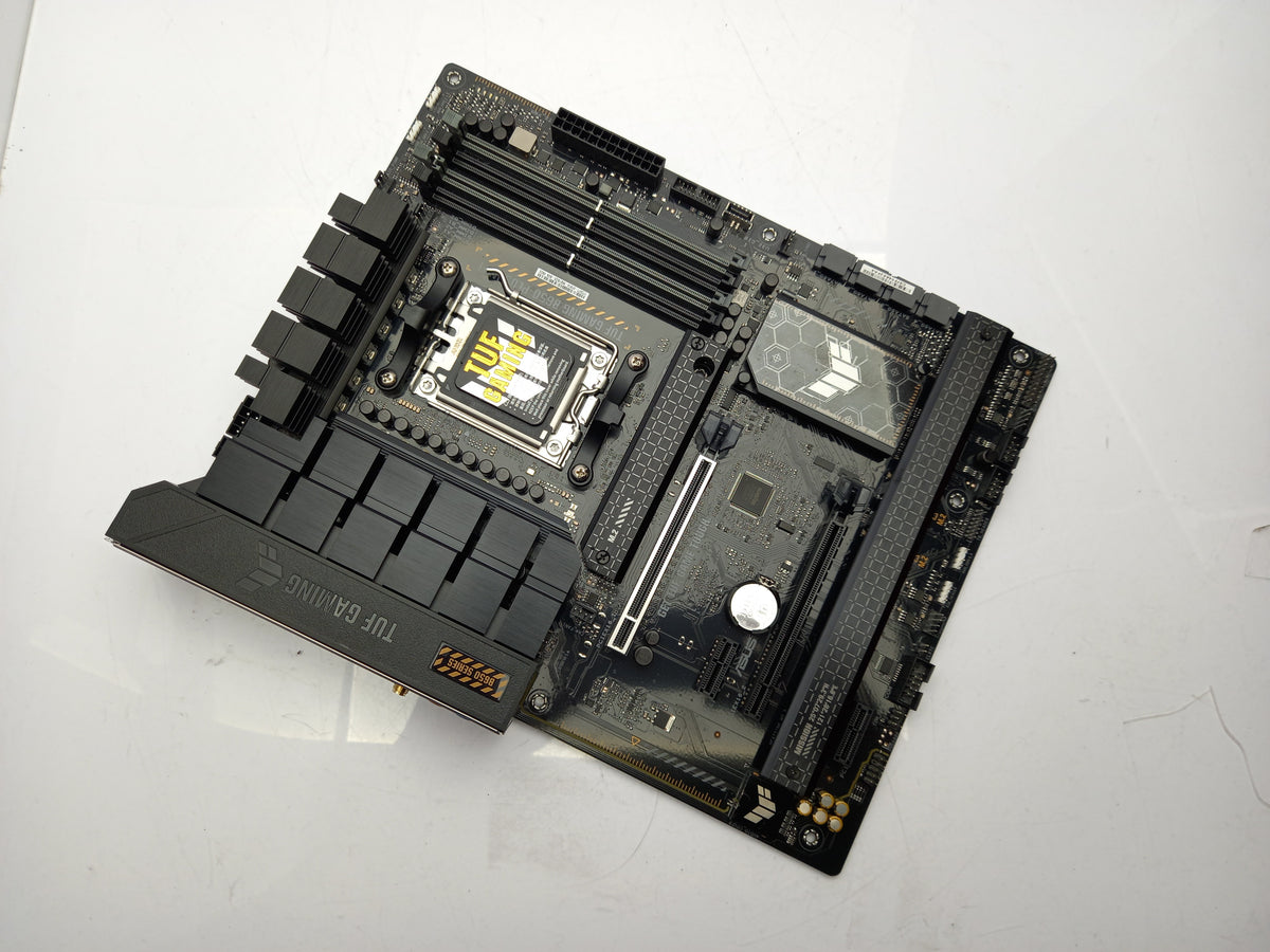 ASUS TUF GAMING B650-PLUS WIFI Socket AM5 DDR5 ATX Motherboard - Faulty