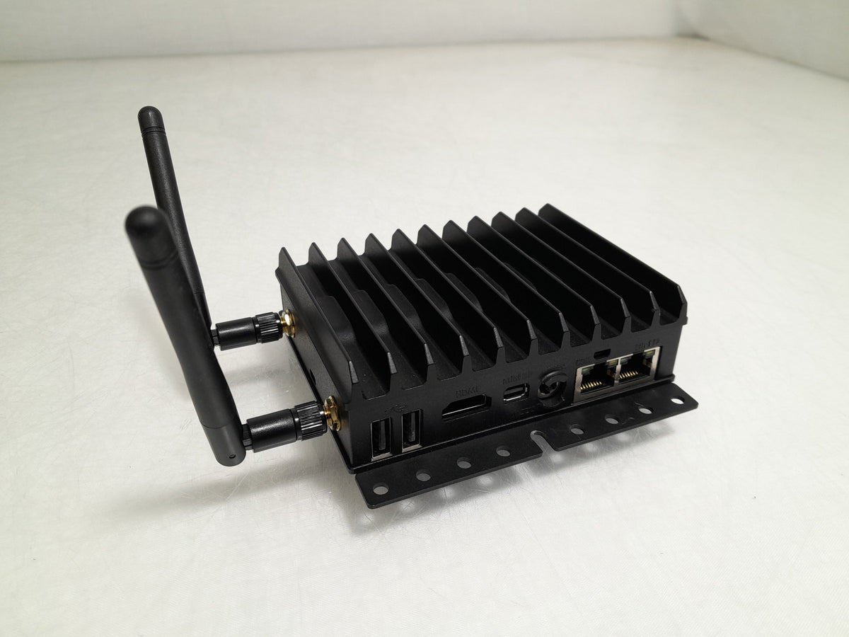 Compulab fitlet2 Fanless Industrial Mini PC - Intel Atom E3930, 8GB RAM, 128GB SSD, Wi-Fi, Mint 22.3-No PSU