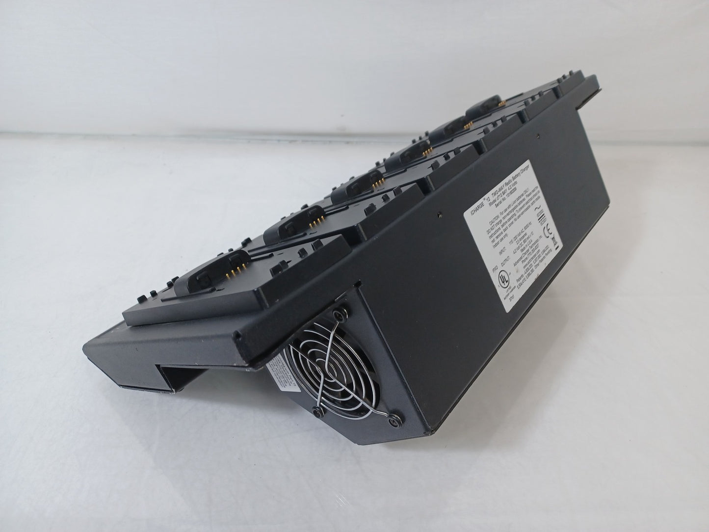 ACT iCHARGE i12 Z712 Twelve Bay Radio Battery Charger - Port 4 Faulty