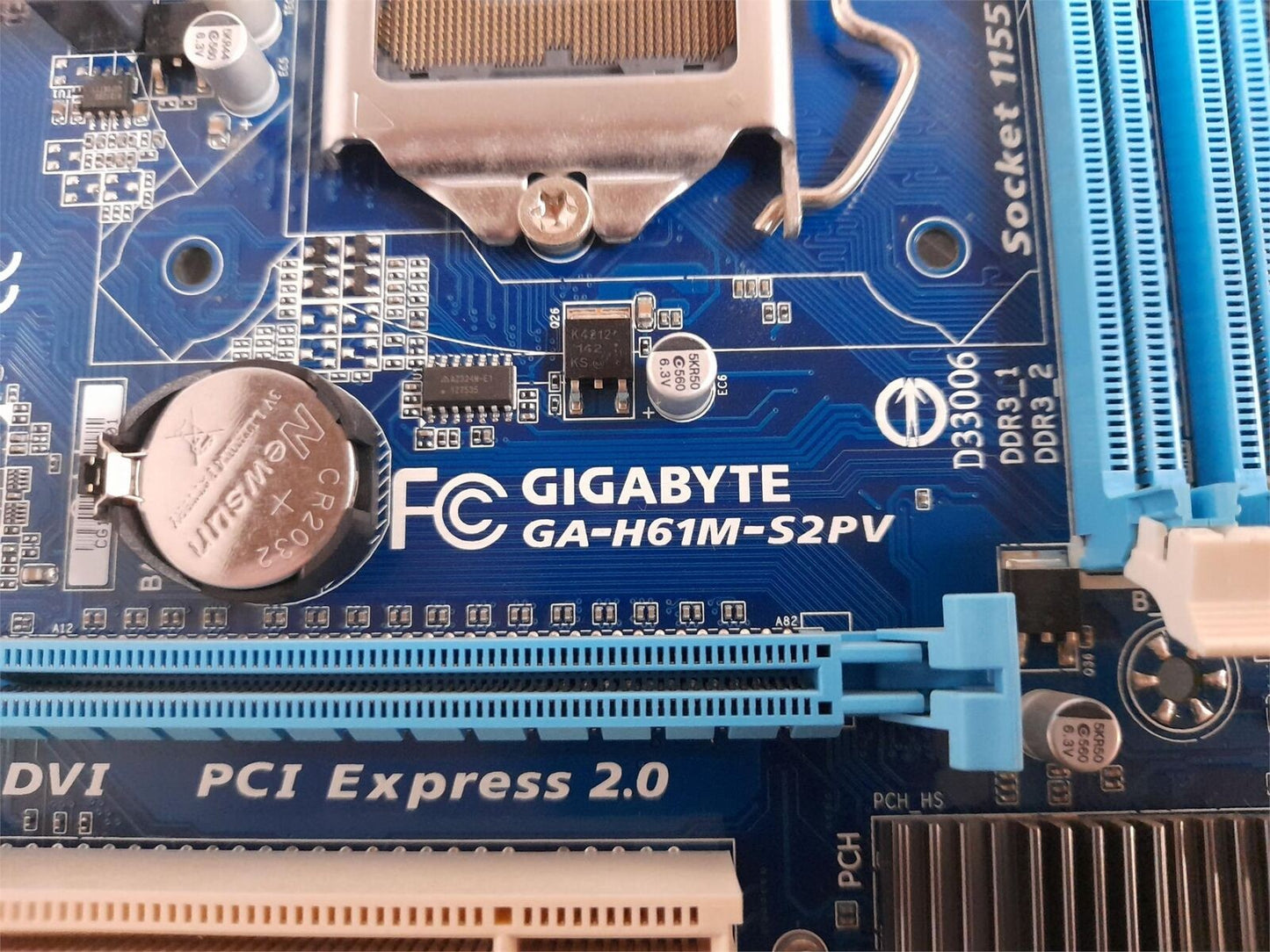 Gigabyte GA-H61M-S2PV Socket LGA1155 DDR3 Micro ATX Motherboard