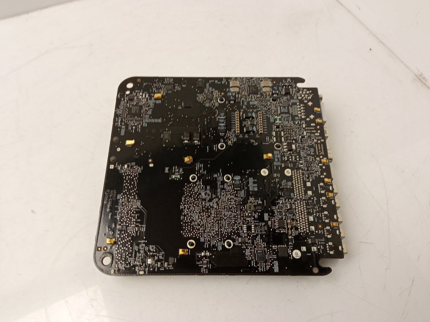 Apple Mac Mini A1283 Late 2009 Logic Board Core 2 Duo 2.00 GHz CPU 820-2366-A