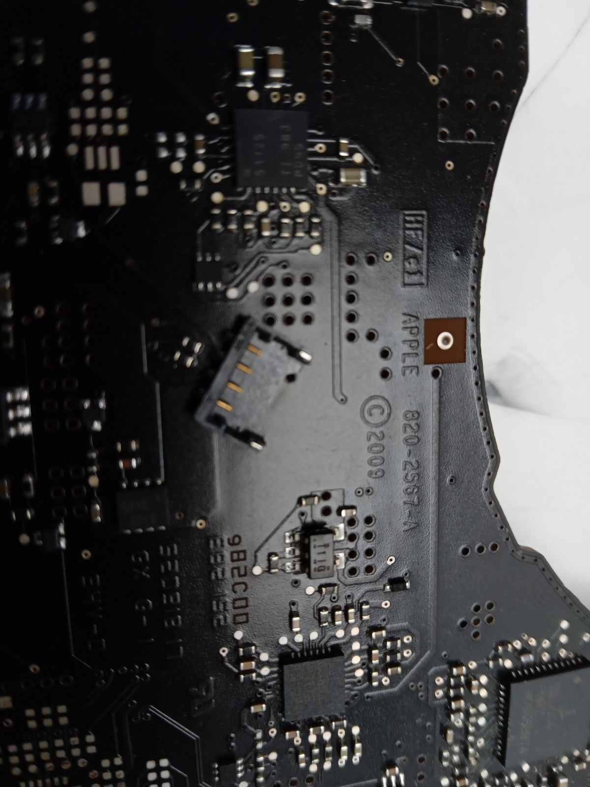 Job Lot 4x Apple MacBook A1342 Logic Boards 820-2877-B 820-2567-A - Faulty