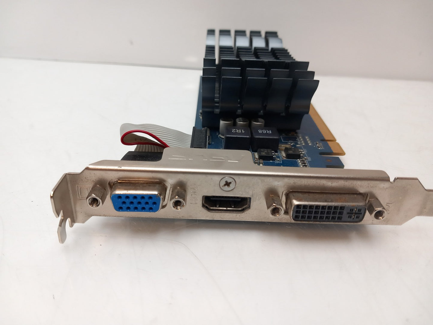 ASUS NVIDIA GeForce 210 1GB Video Graphics Card EN210 Silent/DI/1GD3/V2(LP)