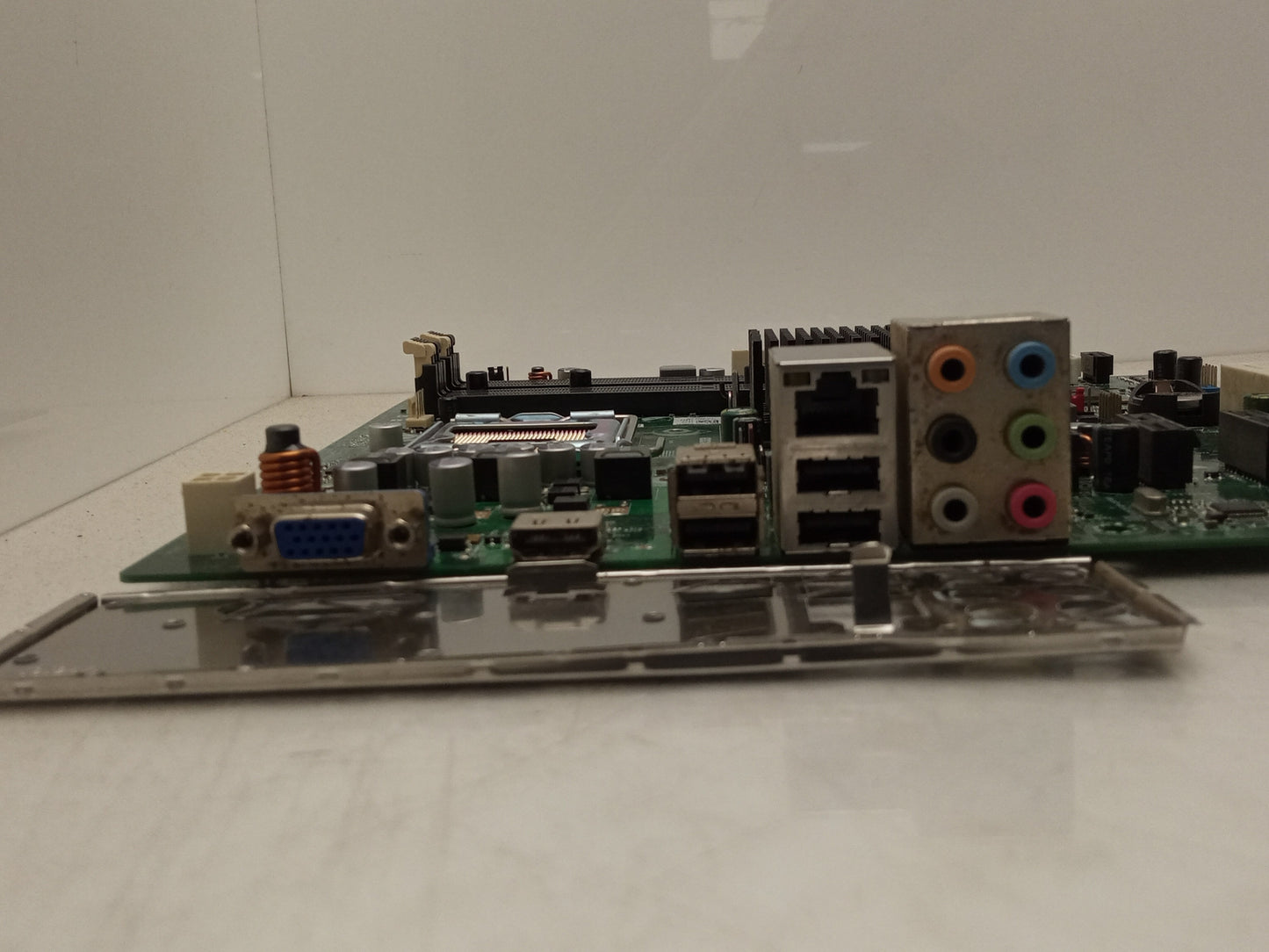 Dell Inspiron 560 Socket LGA775 Motherboard With I/O Shield 018D1Y 18D1Y