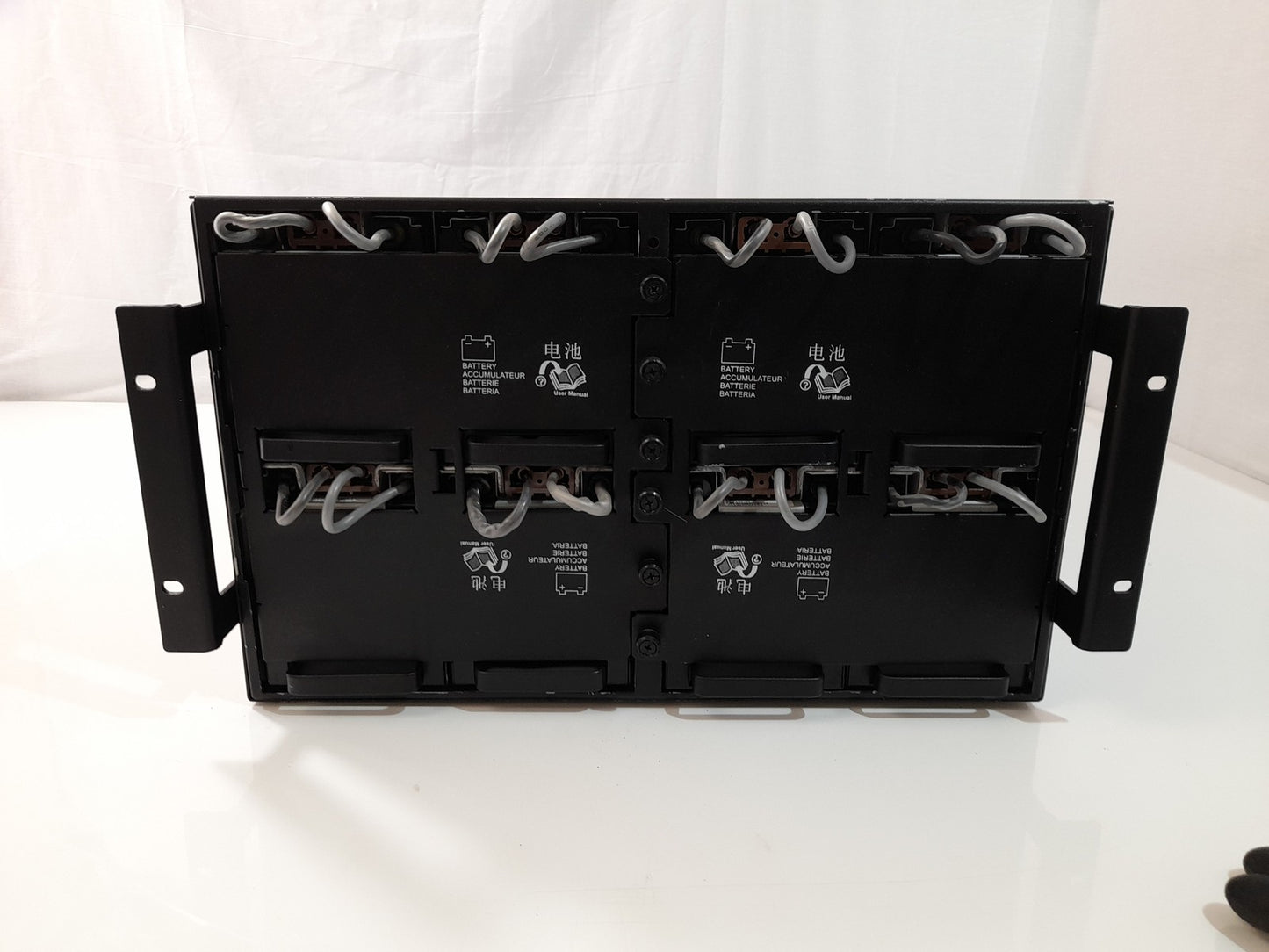 APC SURT192RMXLBP2 8 Bay External Battery Pack - No Batteries