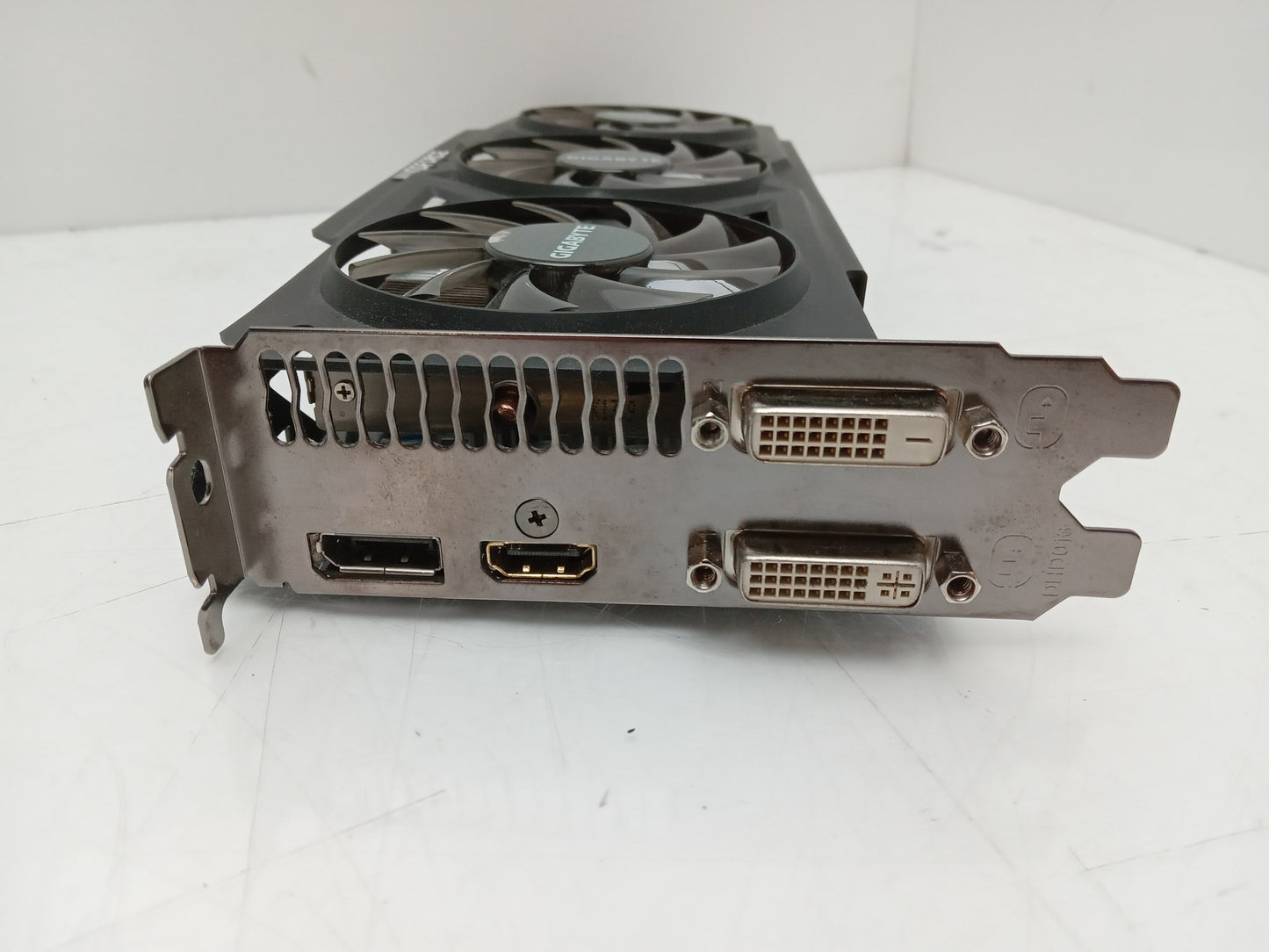 Gigabyte Windforce R9 270X 2GB DDR5 PCIe Video Graphics Card GV-P927XOC-2GD