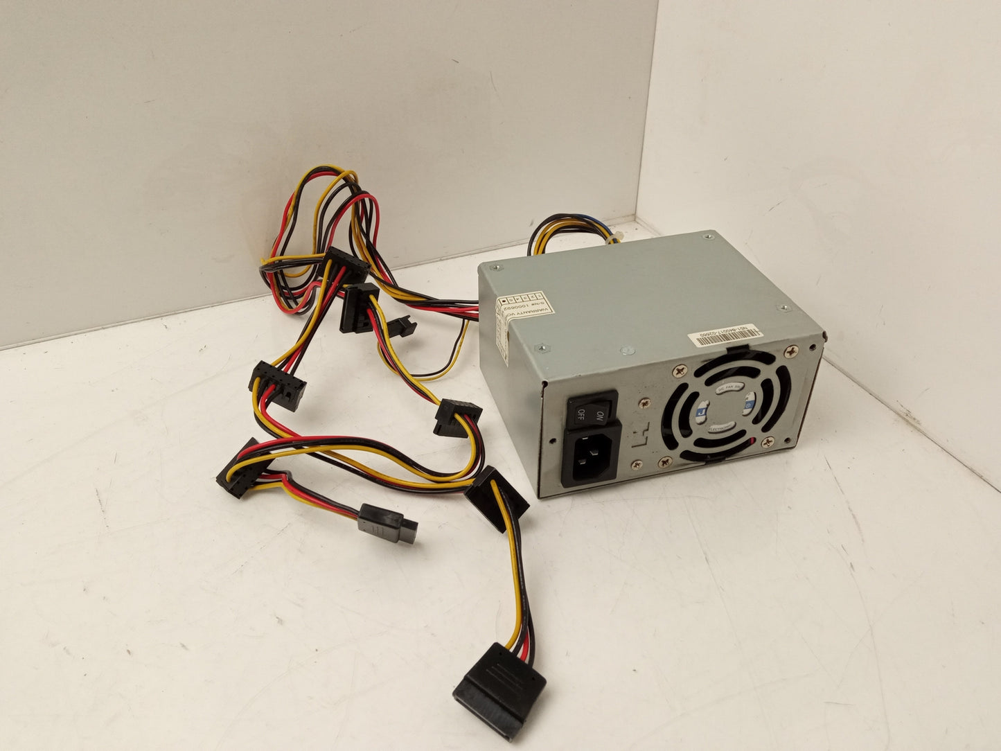 Channel Well Technology PUD220M 220W Power Supply Unit