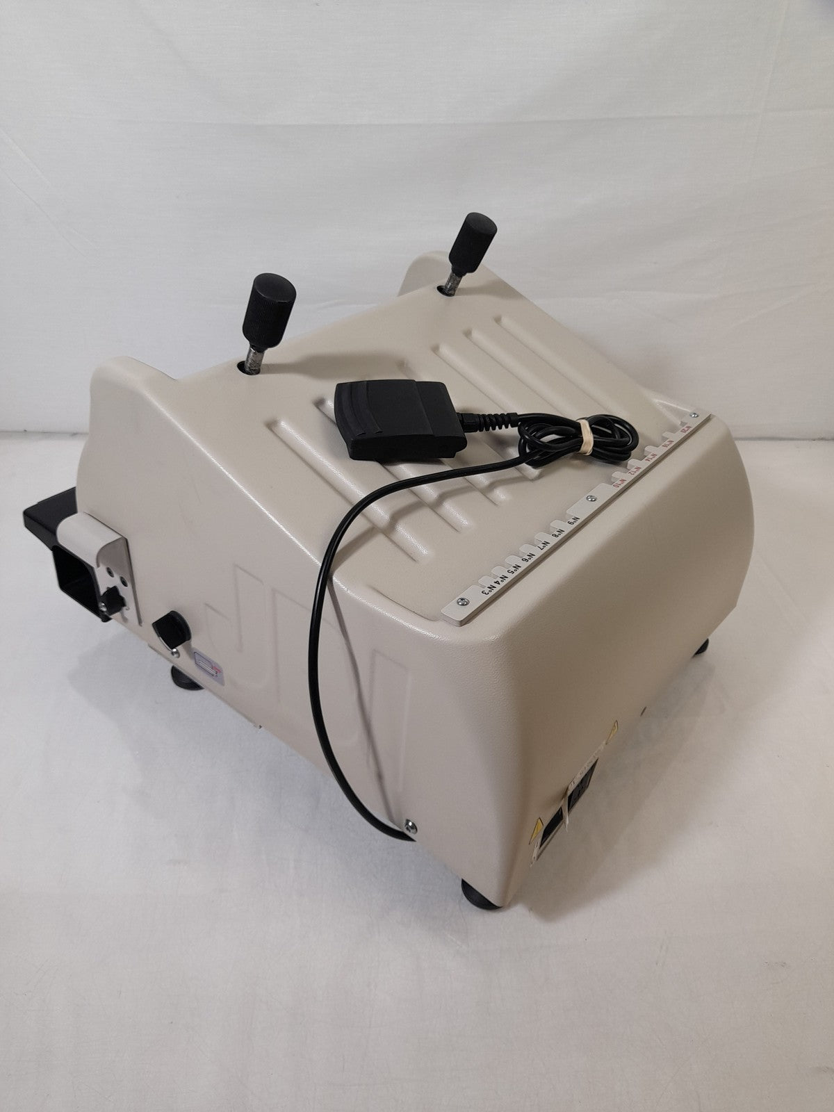 James Burn International JBI SAS PUNCH.B Binding System