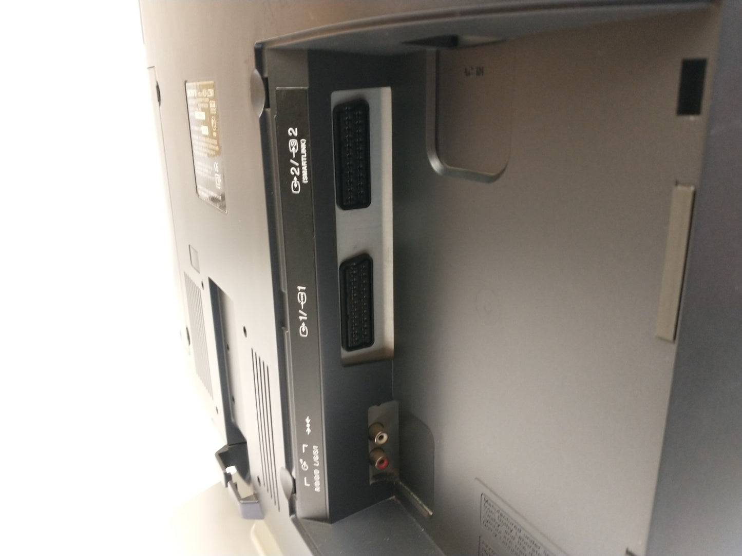 Sony KLV-L23M1 23" WEGA LCD Colour Retro Gaming TV - No Remote