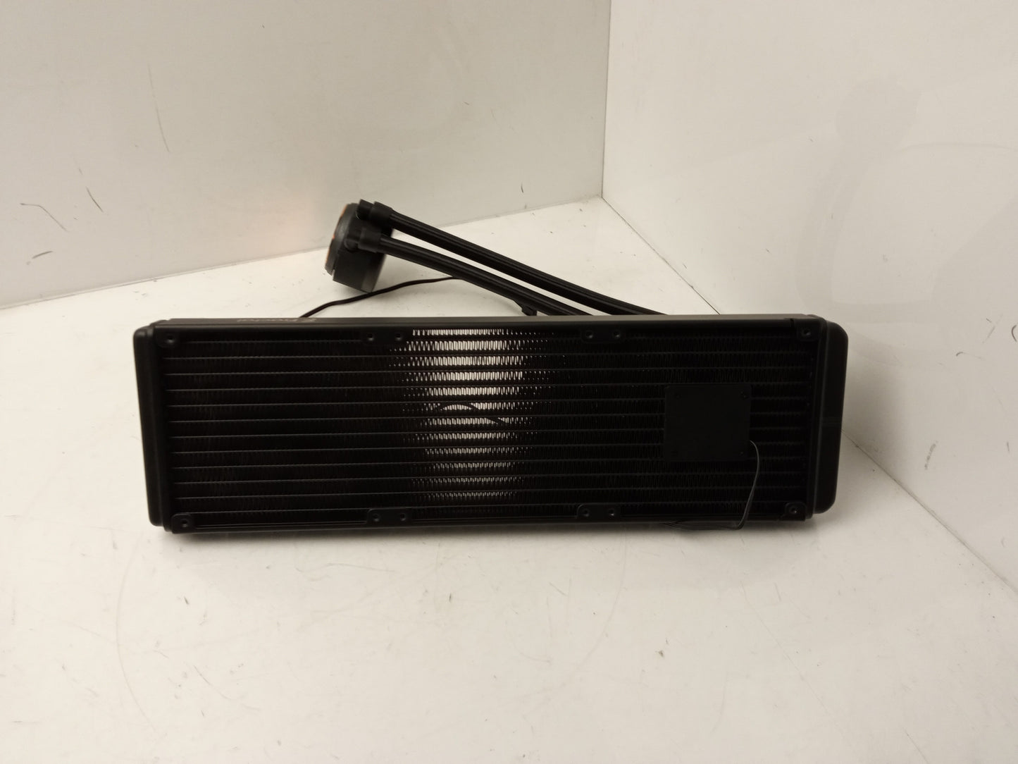 Fractal Design AiO Adjustable Socket CPU Water Cooling Unit