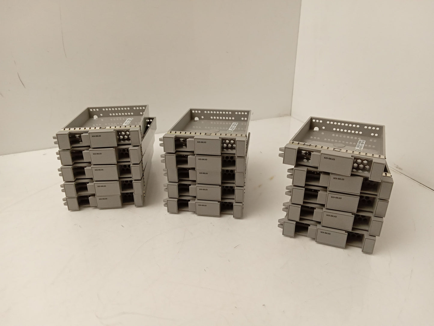 15x Cisco UCS N20-BBLKD 2.8" Server Hard Drve Blank Filler Caddy 800-36336-01