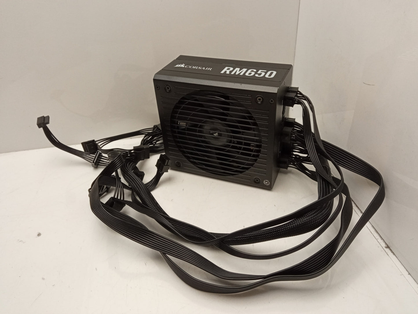 Corsair RM650 650W Modular ATX Power Supply Unit CP-90201940 75-003892