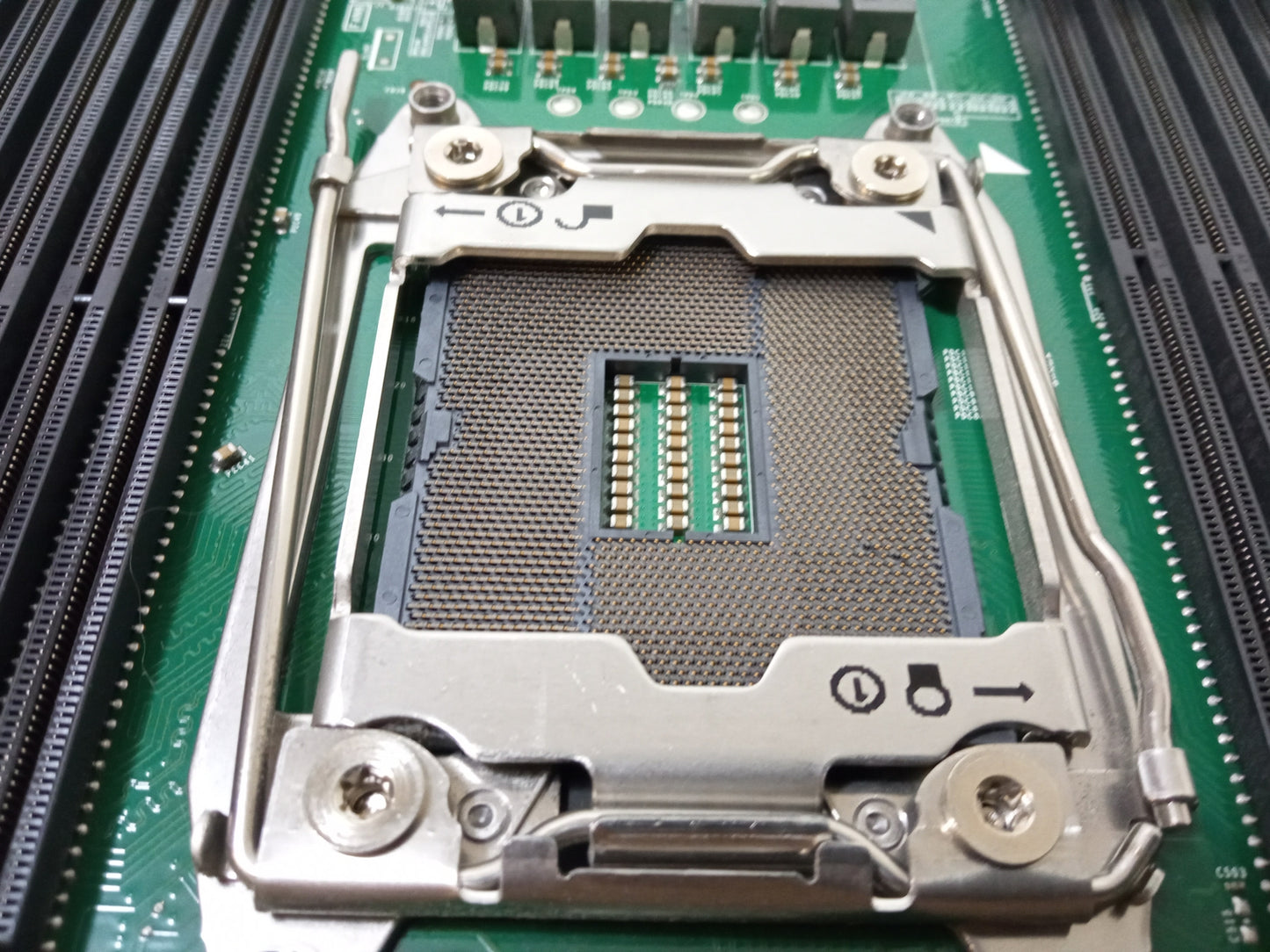 Dell PowerEdge T630 LGA2011 DDR4 Motherboard 0NT78X NT78X - Socket 2 Bent Pins