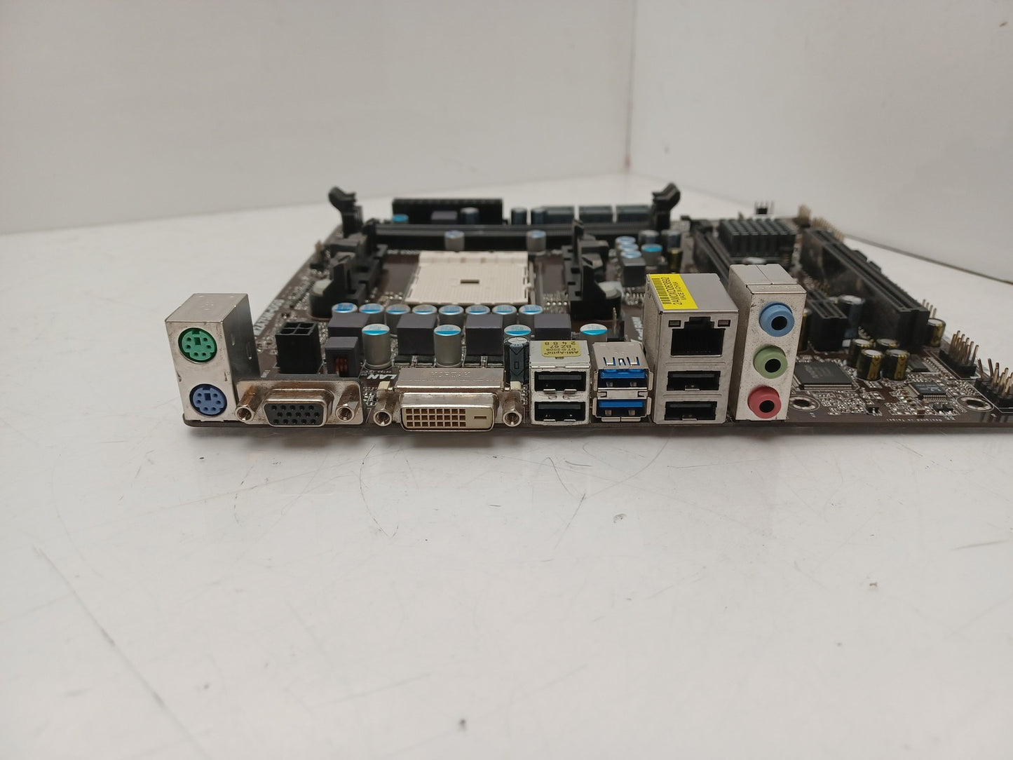 ASRock FM2A75M-DGS Socket FM2 M-ATX DDR3 Motherboard With I/O Shield