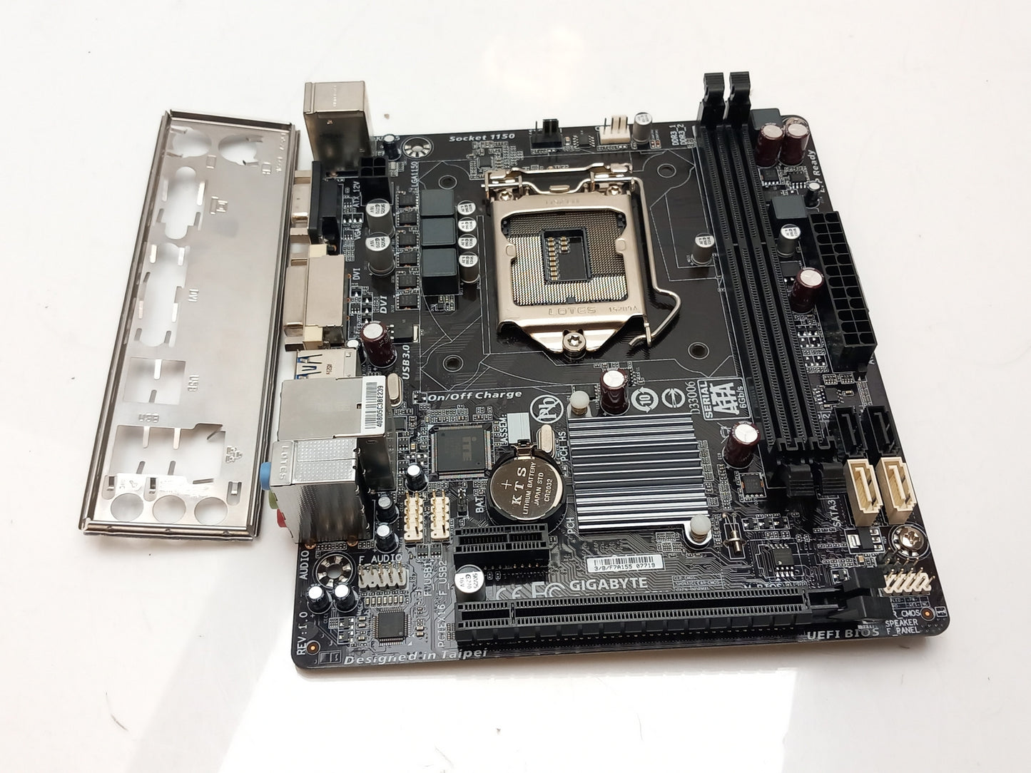 GIGABYTE GA-H81M-S2V Socket LGA1150 DDR3 Micro ATX Motherboard