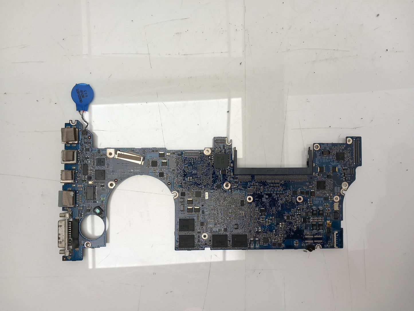 Apple MacBook Pro A1260 2008 Laptop Motherboard With T8300 2.40 GHz 820-2249-A