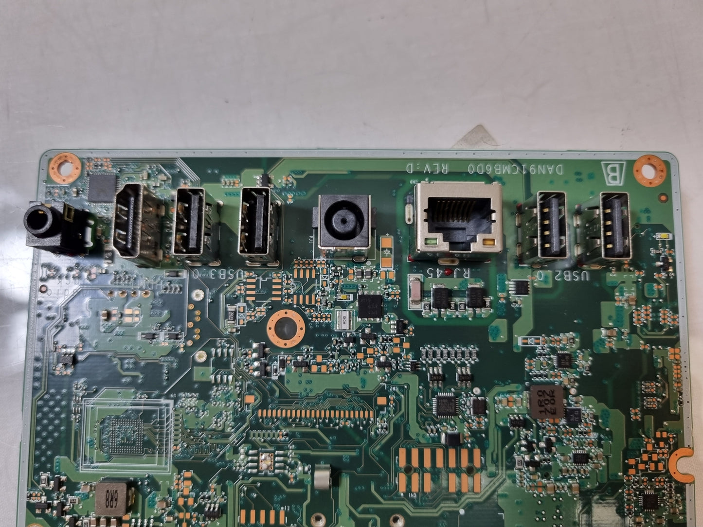 HP 22-B060NA AMD A6-Series 2.00 GHz DDR3 AIO Motherboard 845615-003