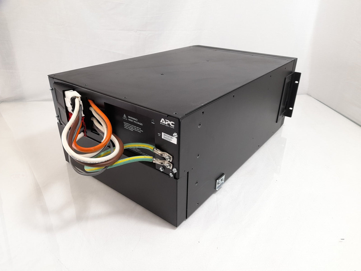 APC SURT192RMXLBP2 8 Bay External Battery Pack - No Batteries Or Cartridges