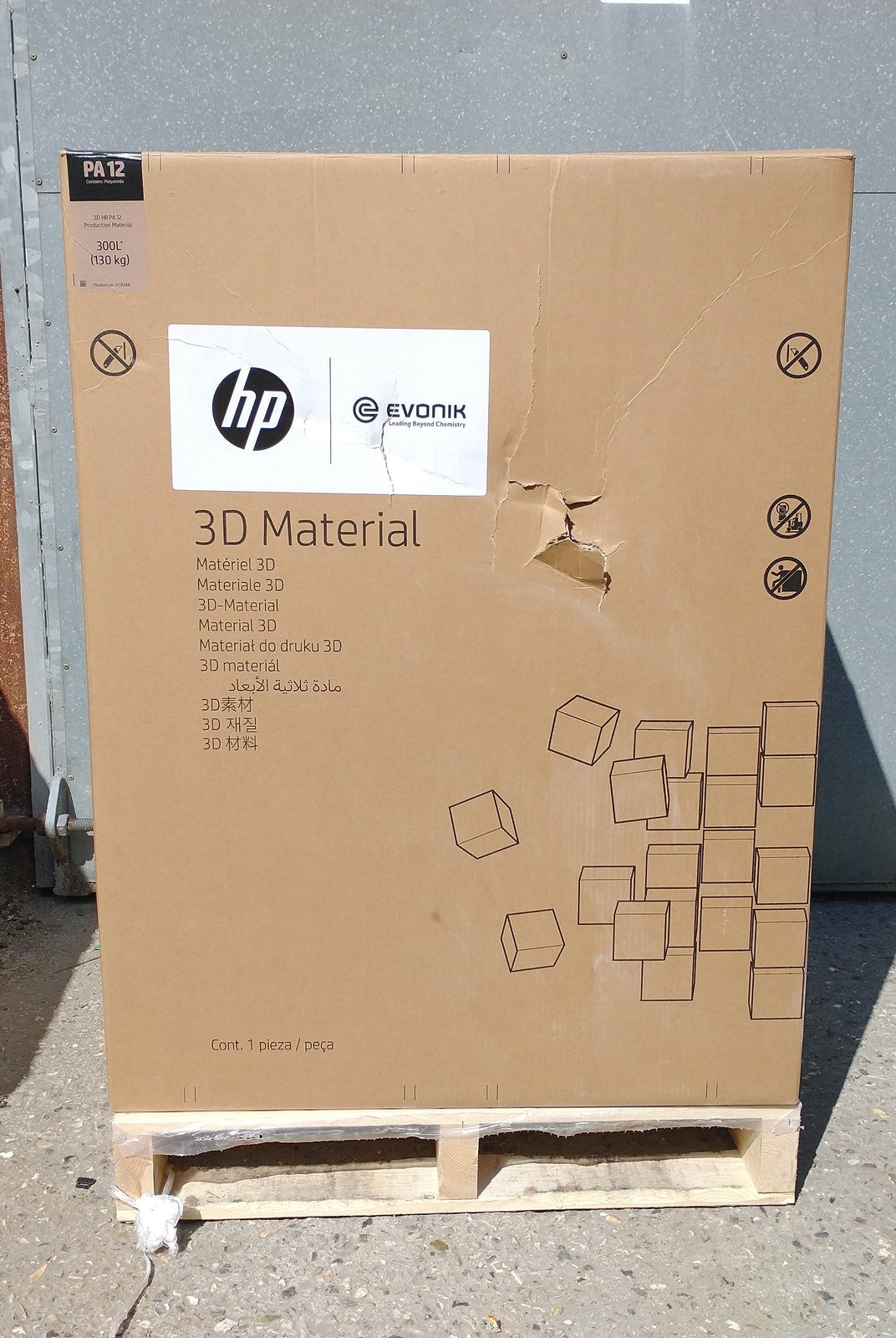 HP V1R134A 3D High Reusability PA 12  Production Material 300L 130 KG - Damaged