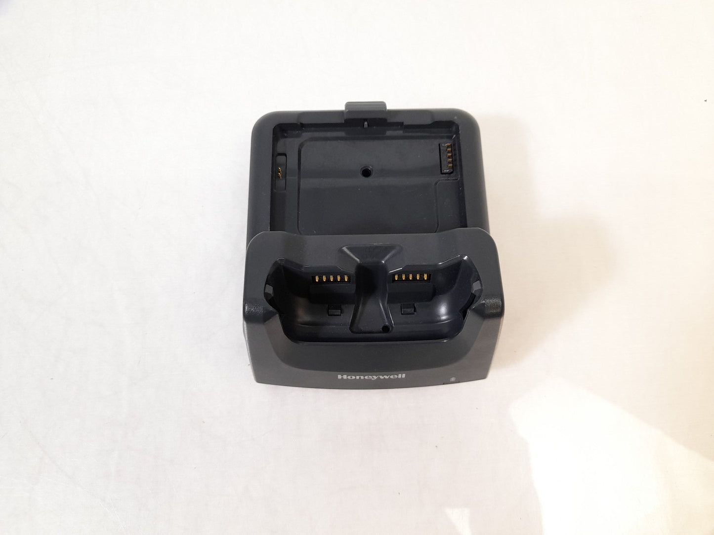 Honeywell Dolphin CT50LUN Barcode Scanner & Docking Station - Android OS