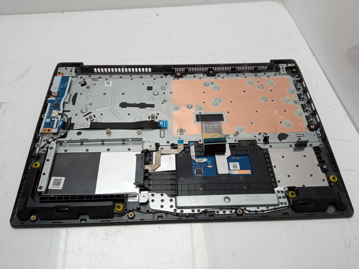 Lenovo IdeaPad V15-11L Laptop UK Keyboard Touchpad Palmrest Assembly AM1KB000100