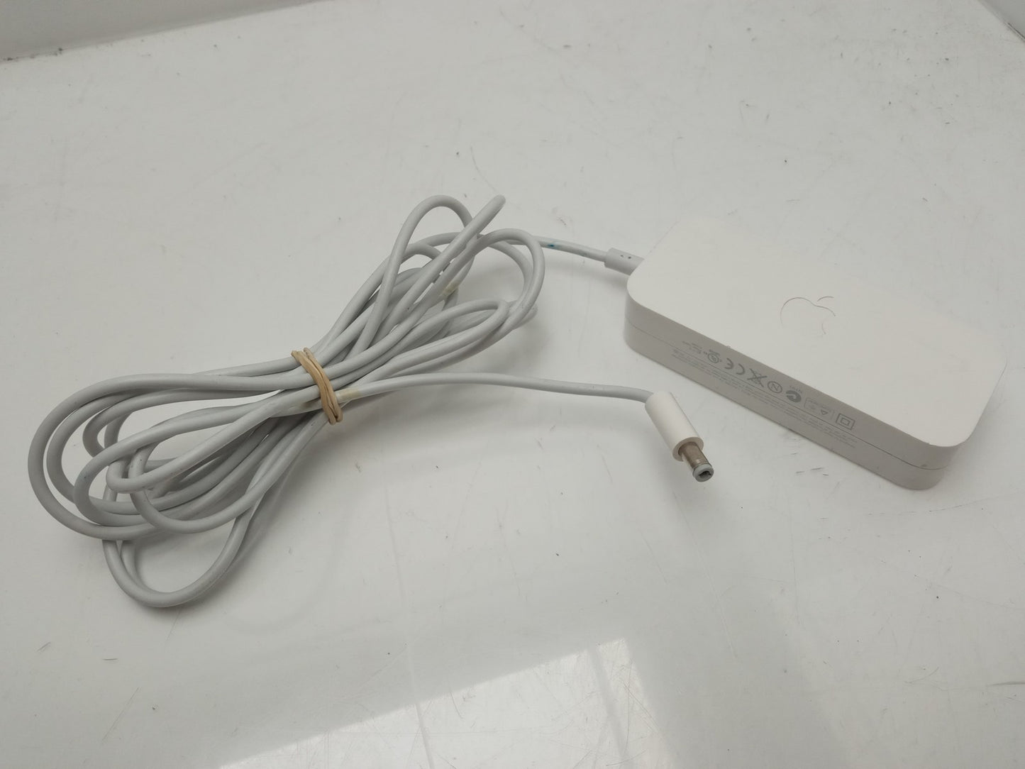 Apple Airport Express Base Station Power Supply Unit 12V 1.8A 240V A1202