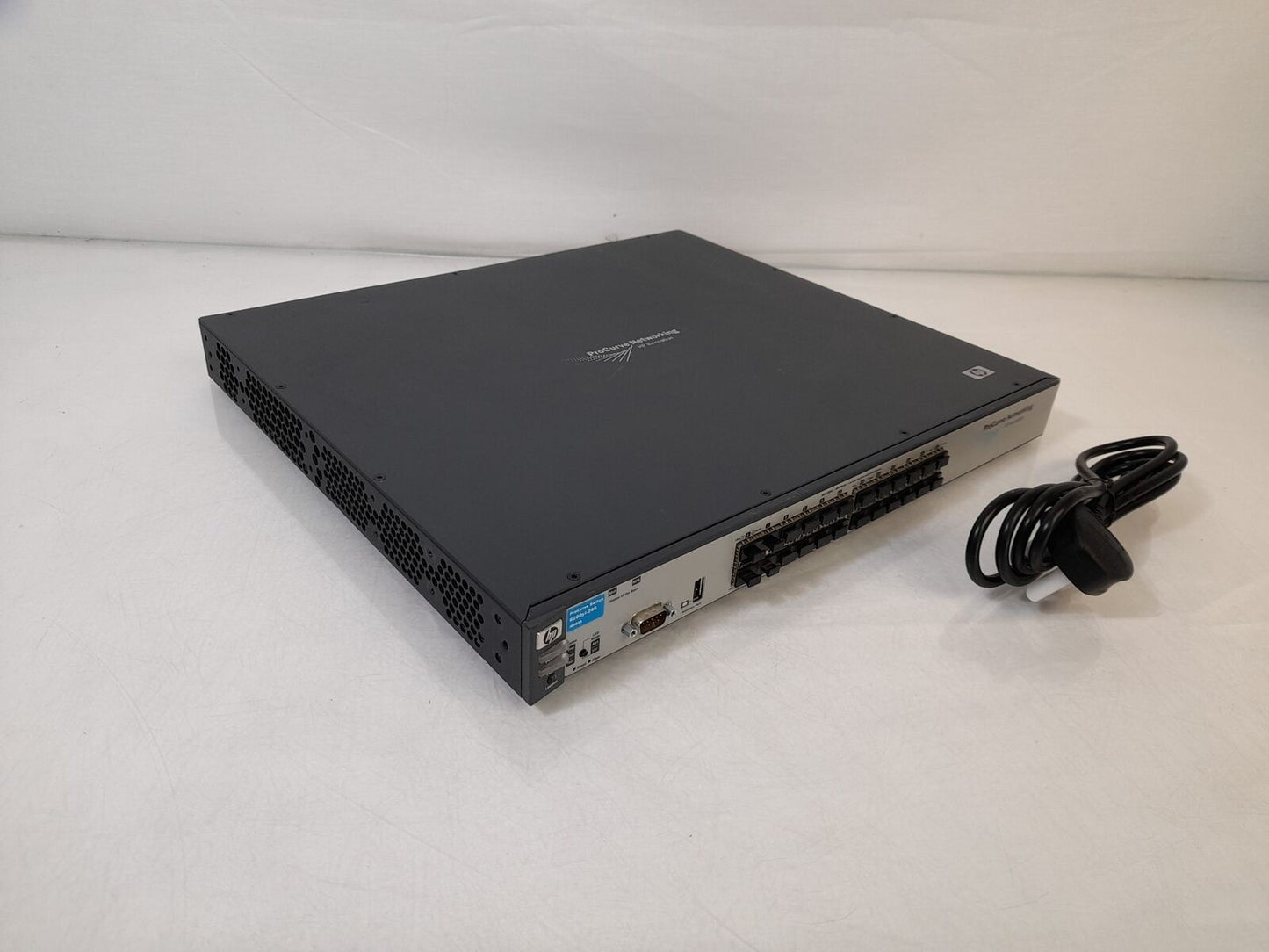 HP ProCurve J8992A 6200YL-24G 24 Port SFP Gigabit Network Switch